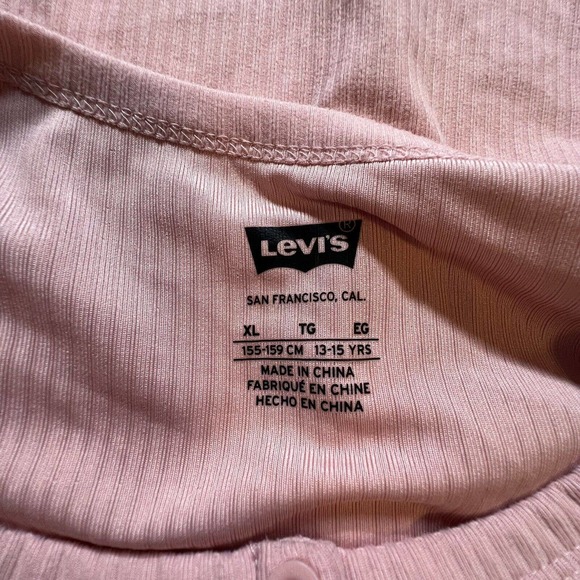 Levi’s Short Sleeve Pink Button Front Knit Tee Girls XL New - Picture 5 of 5